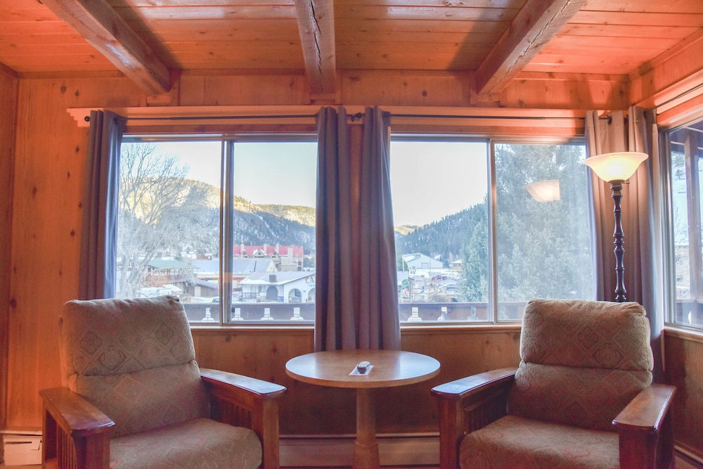 Alpine Lodge 29/50