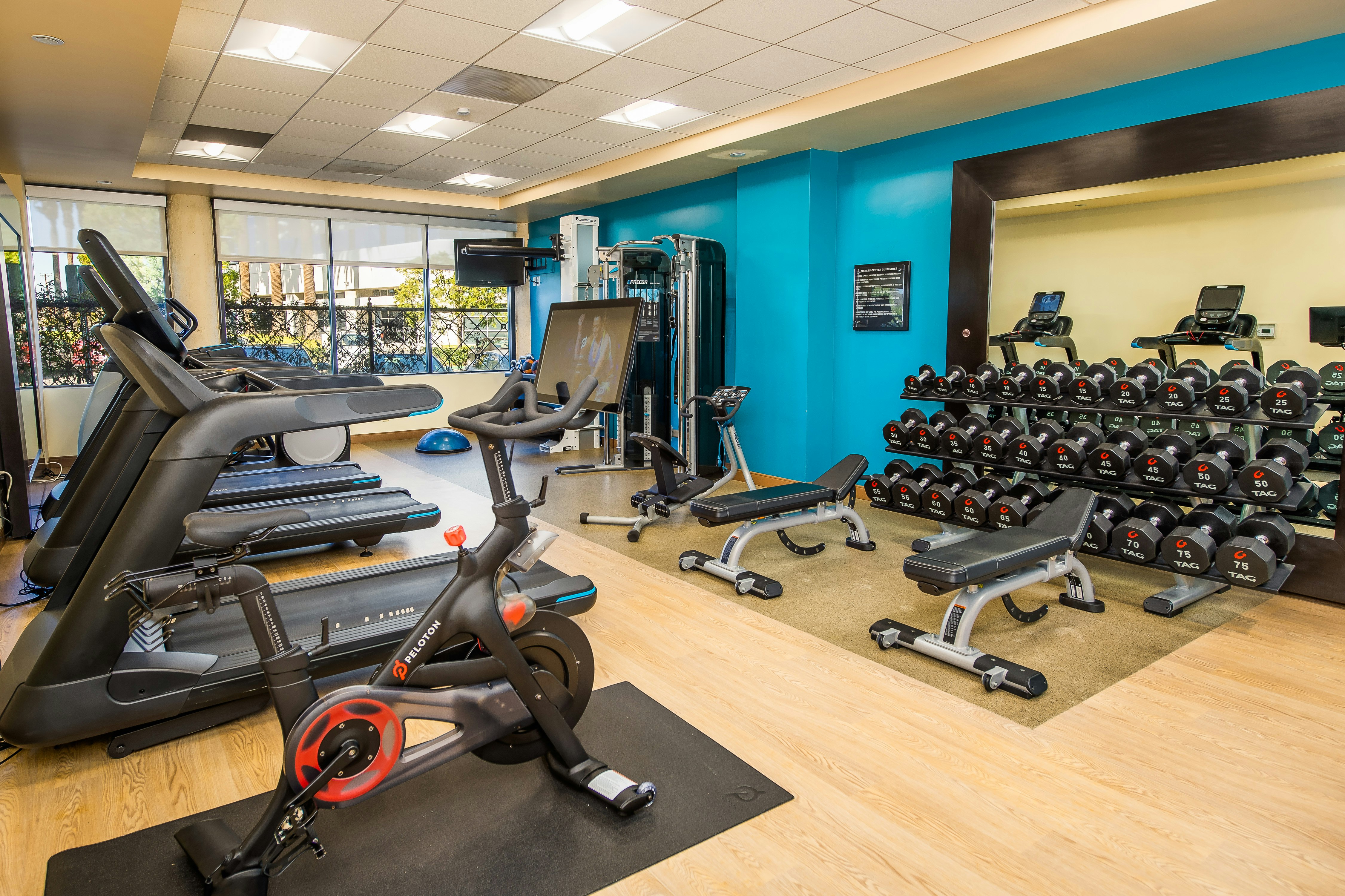 DoubleTree by Hilton Hotel Carson CA 40/84