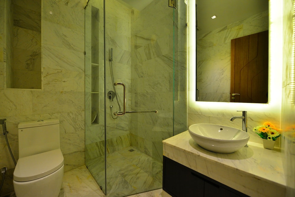 Bukit Pool Villas 42/44