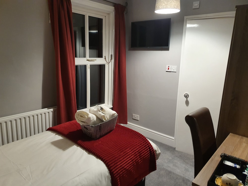 The Braemar Hotel 8/50