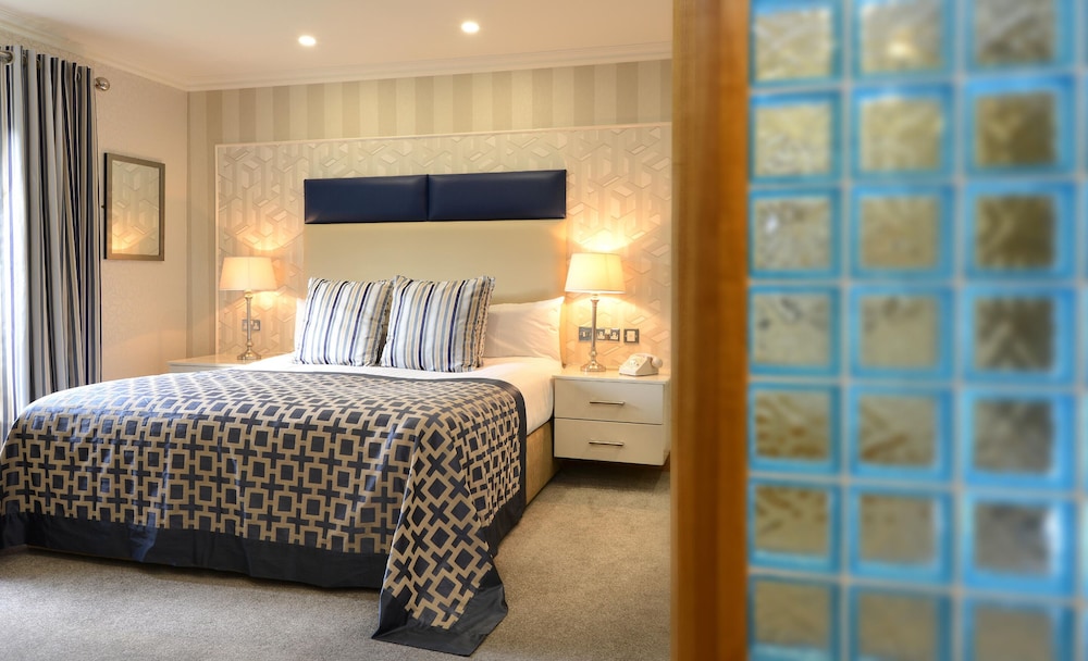 MILL PARK HOTEL 17/59