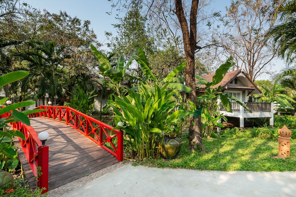 Le Charme Sukhothai Historical Park Resort 56/63