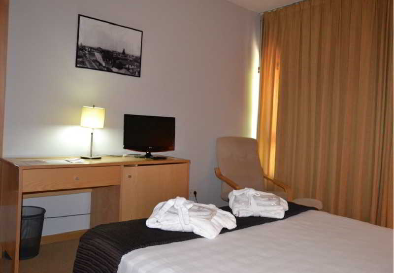 HOTEL BIENESTAR TERMAS DE MONCAO 5/17