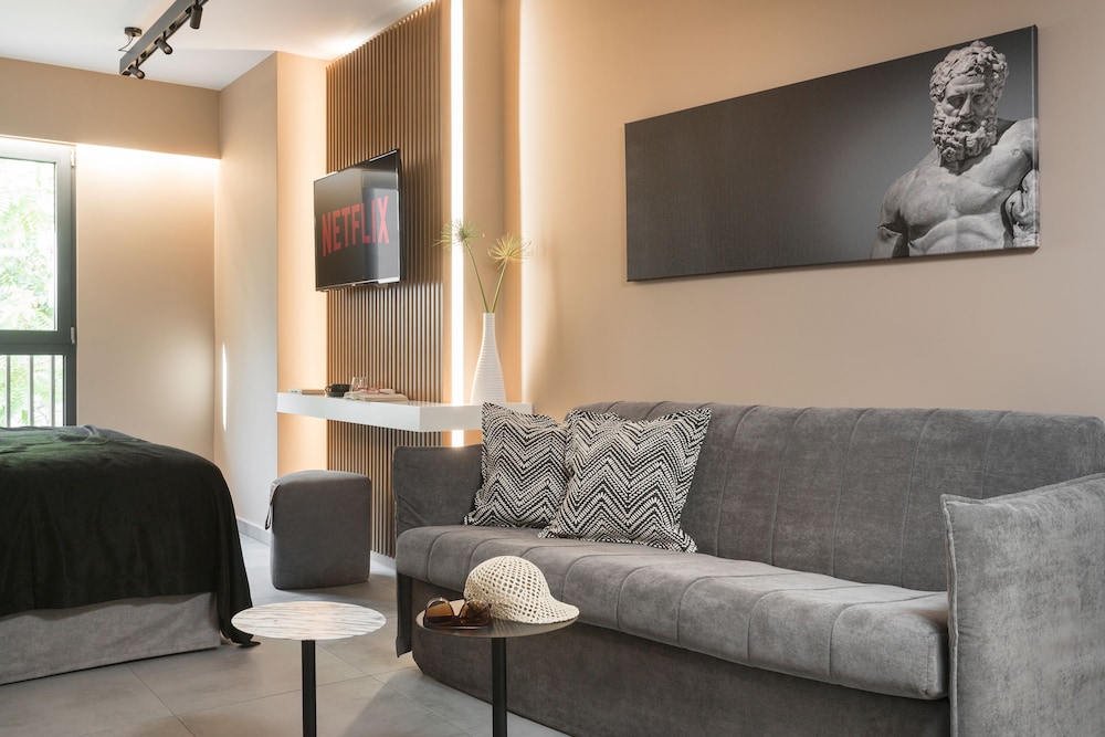 11 Enteka Acropolis Suites 31/50