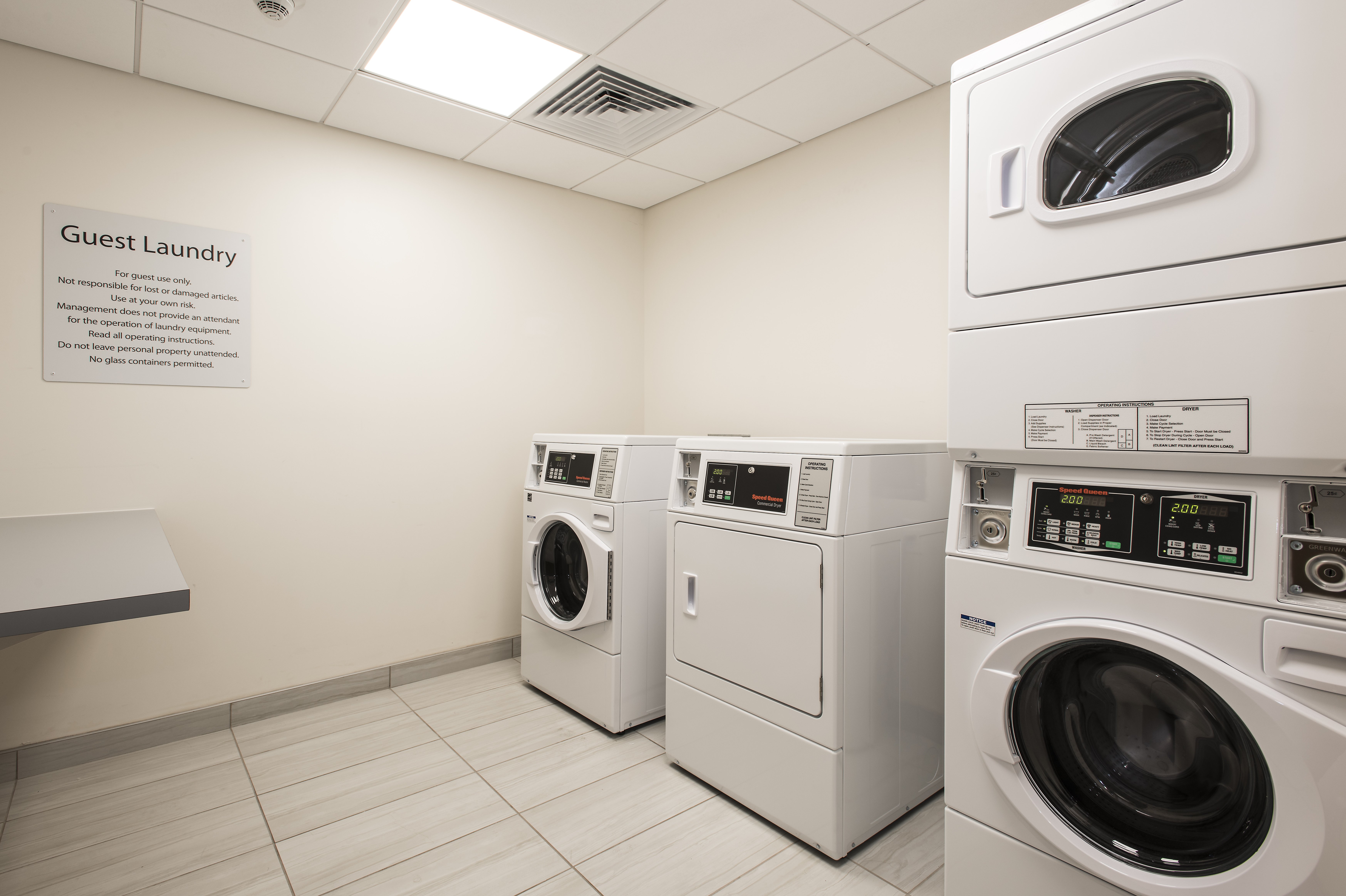 Holiday Inn Express and Suites Phoenix North Happy Valley an IHG Hotel 38/64