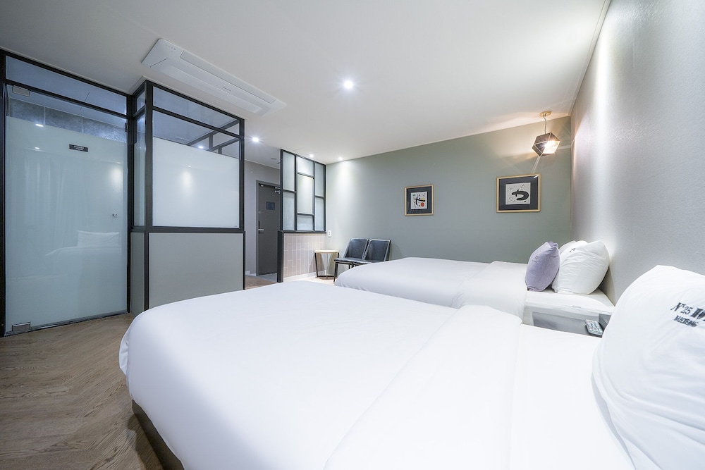 No.25 Hotel Nampo Daecheong 19/54