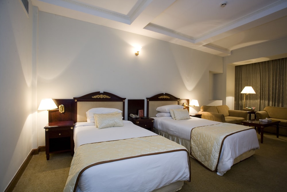 Hotel Sarina 18/77