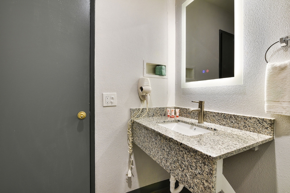OYO Hotel Shreveport Airport North 56/60