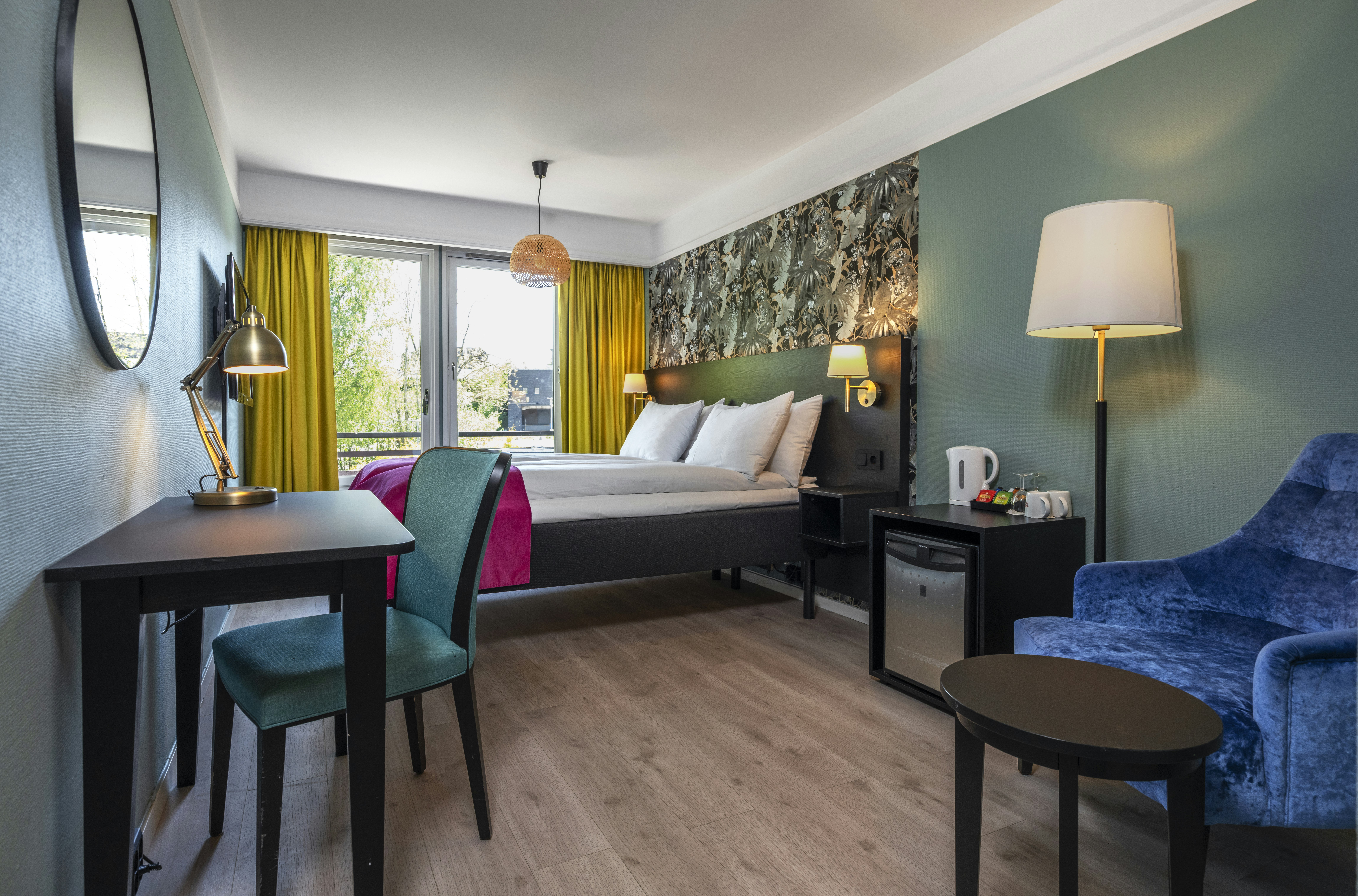 Standard, Twin Beds