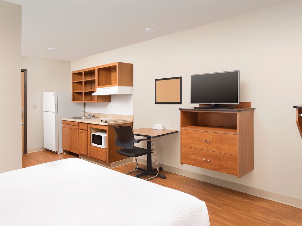 WoodSpring Suites Colorado Springs 26/47