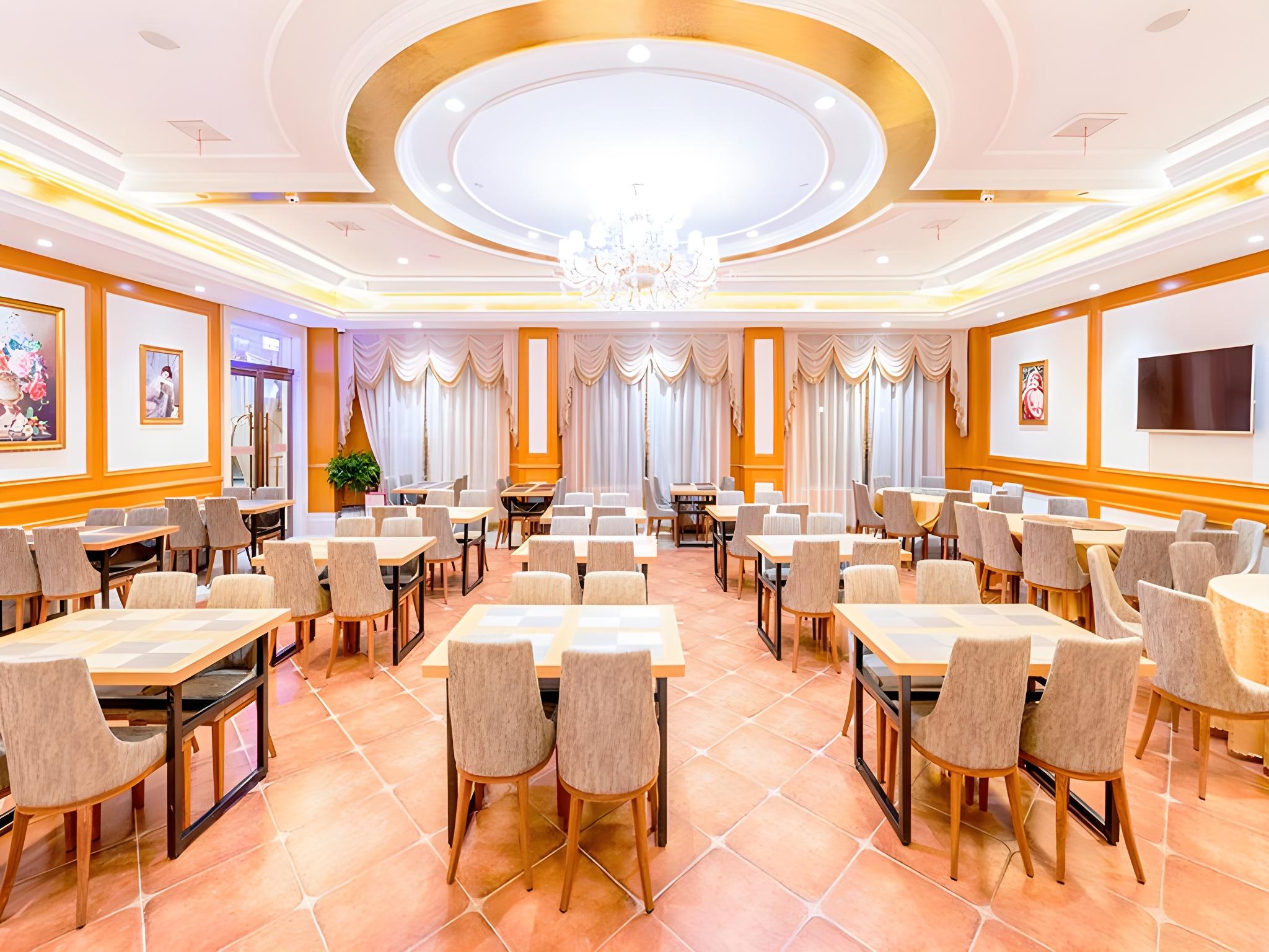 Vienna Hotel (Shanghai Gucun Park) 38/41