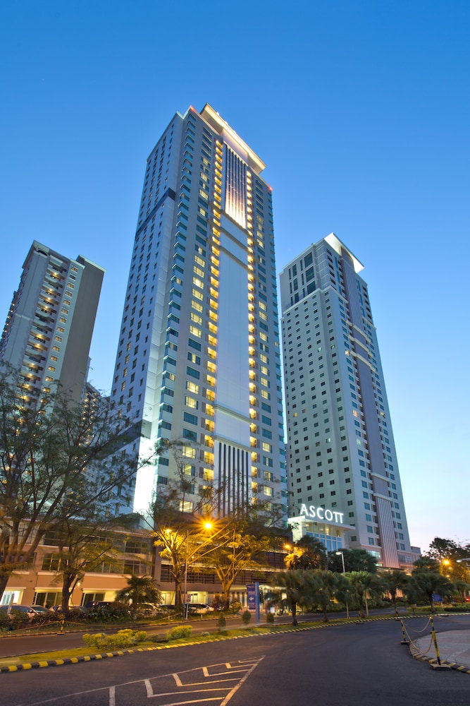 ASCOTT WATERPLACE SURABAYA 3/74