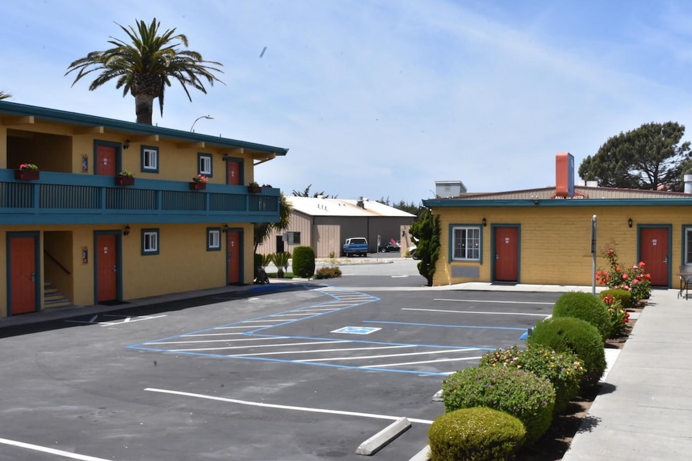 Seaside Inn 38/50