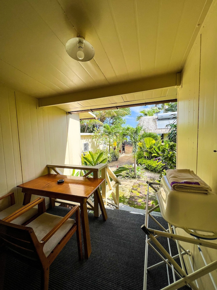 Castaway Resort 53/80