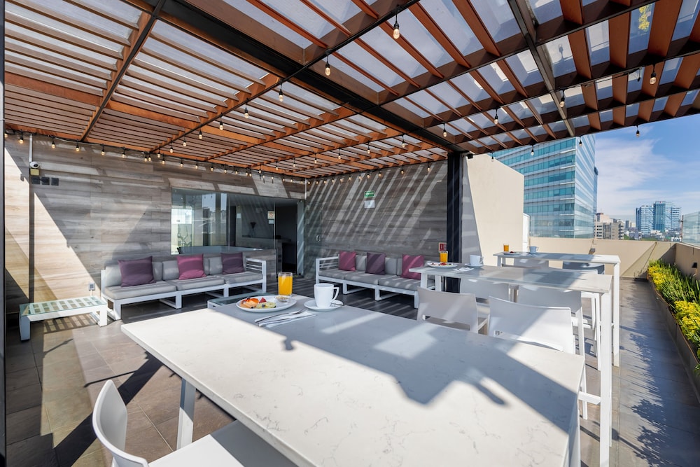 Isaaya Hotel Boutique By Wtc 23/50