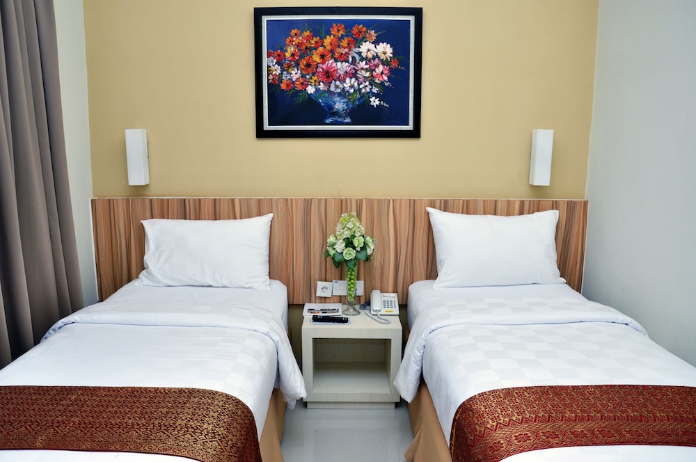 Airy Syariah Padang Barat Hang Tuah 211 12/36