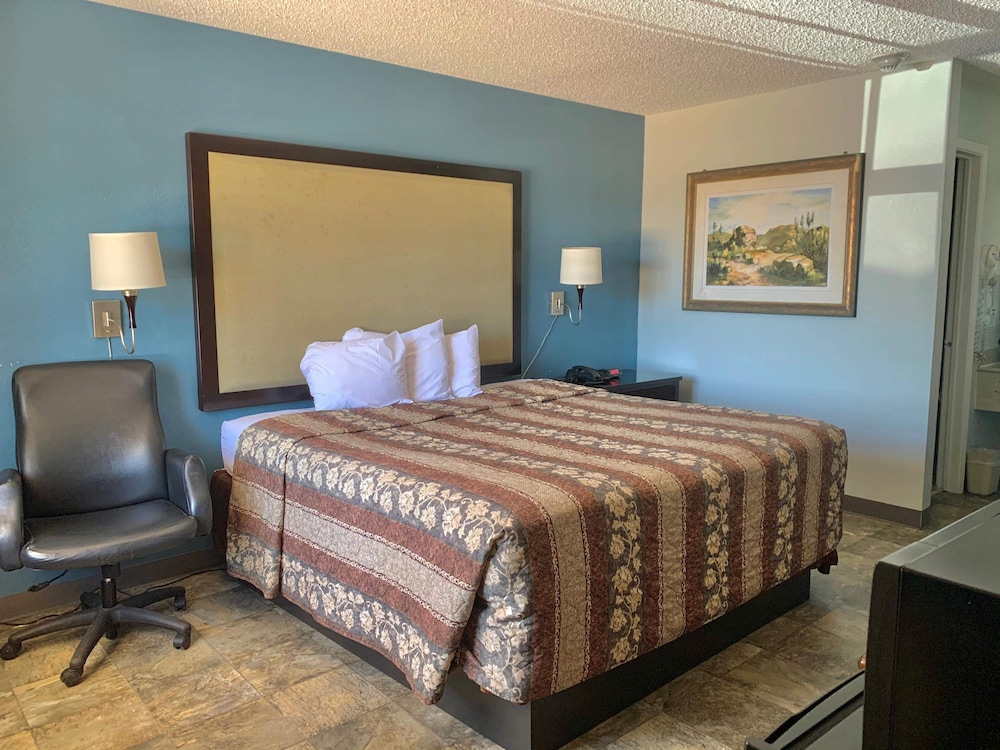 Best Price Motel & Suites 9/56