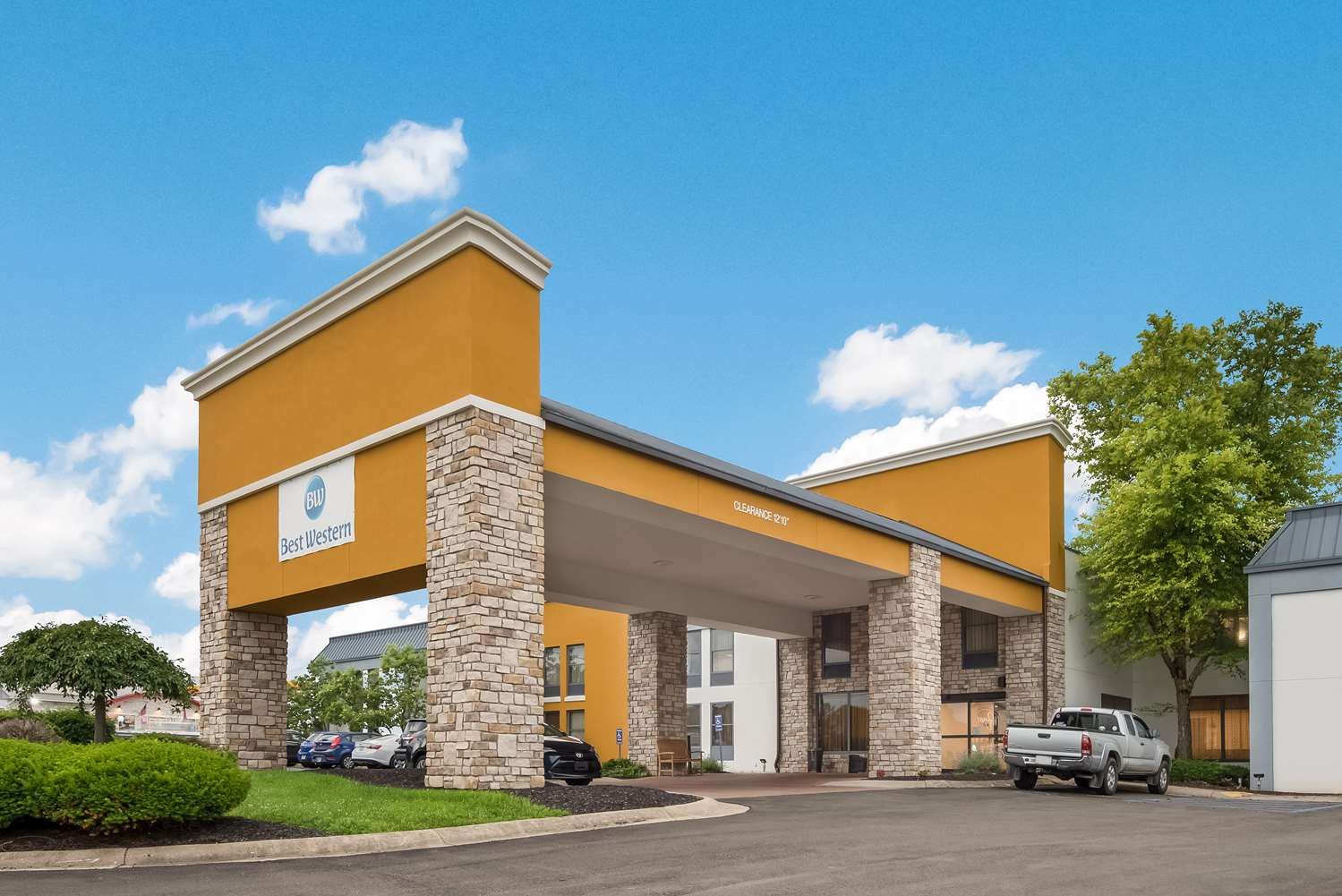 Best Western Batesville 70/73