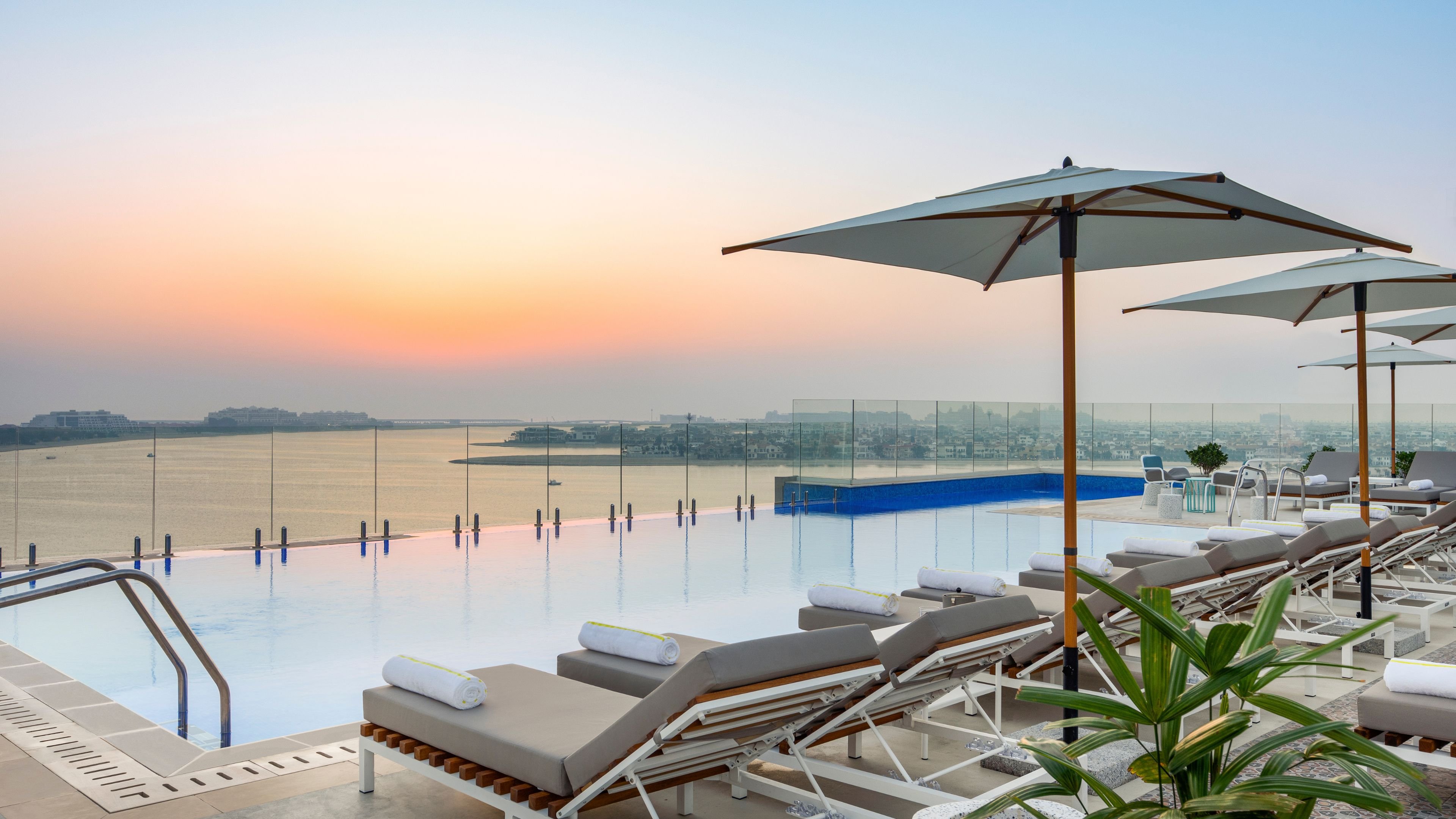 voco Dubai The Palm 46/50