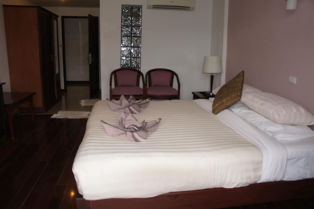 Silver Naga Hotel 14/58