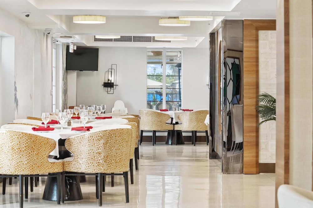 Hotel Ocean 48/64