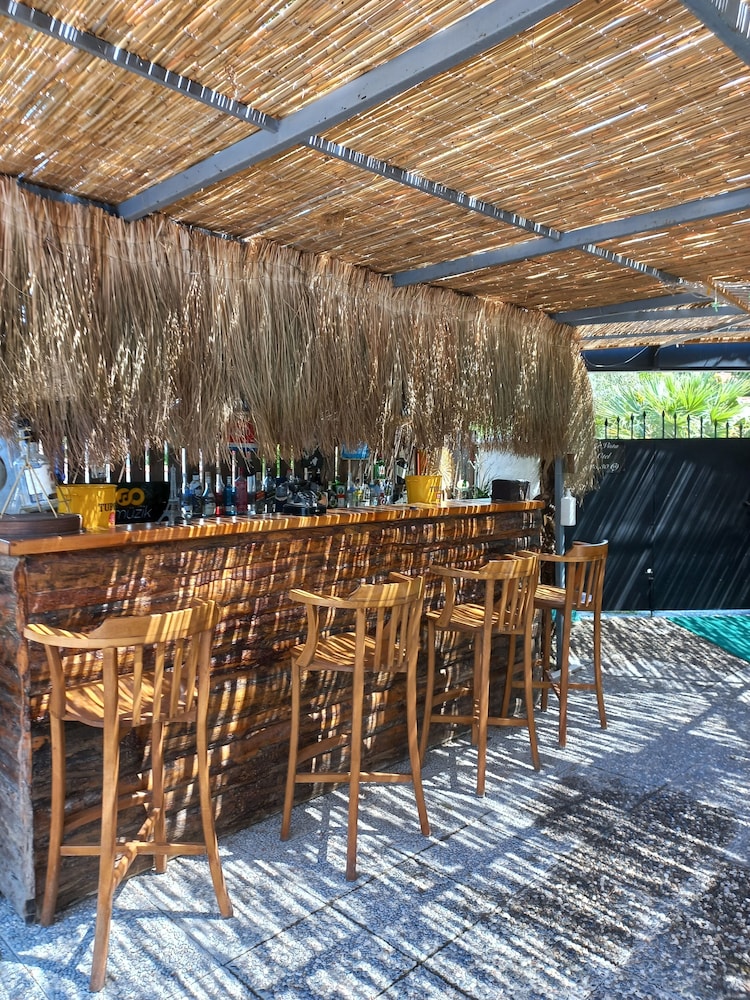 Alacati La Vista 32/50