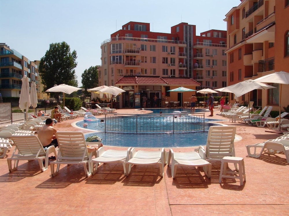 Kasandra Aparthotel 24/24