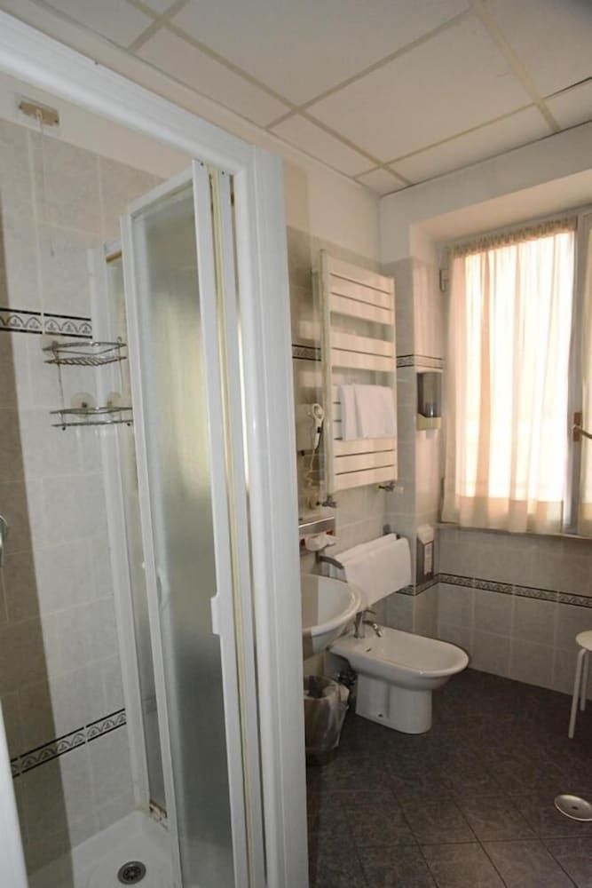 HOTEL GALLES 29/31