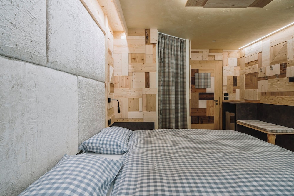 HOTEL CHALET PINETA 24/50
