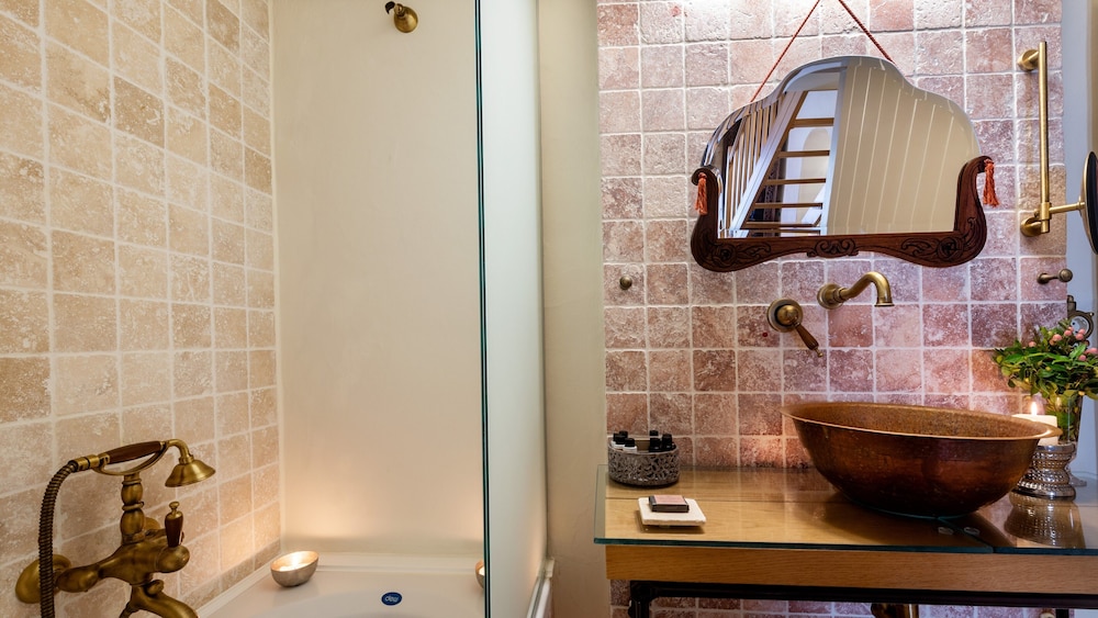 Kakkini Porta Rossa Exclusive Suites 45/50