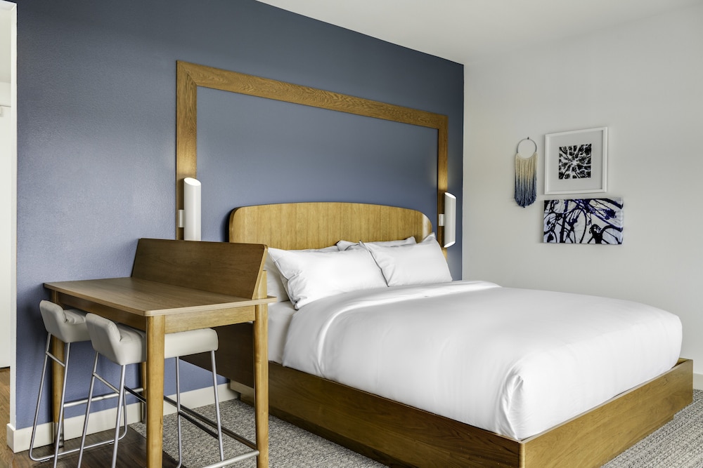 Element by Marriott Branson 14/50