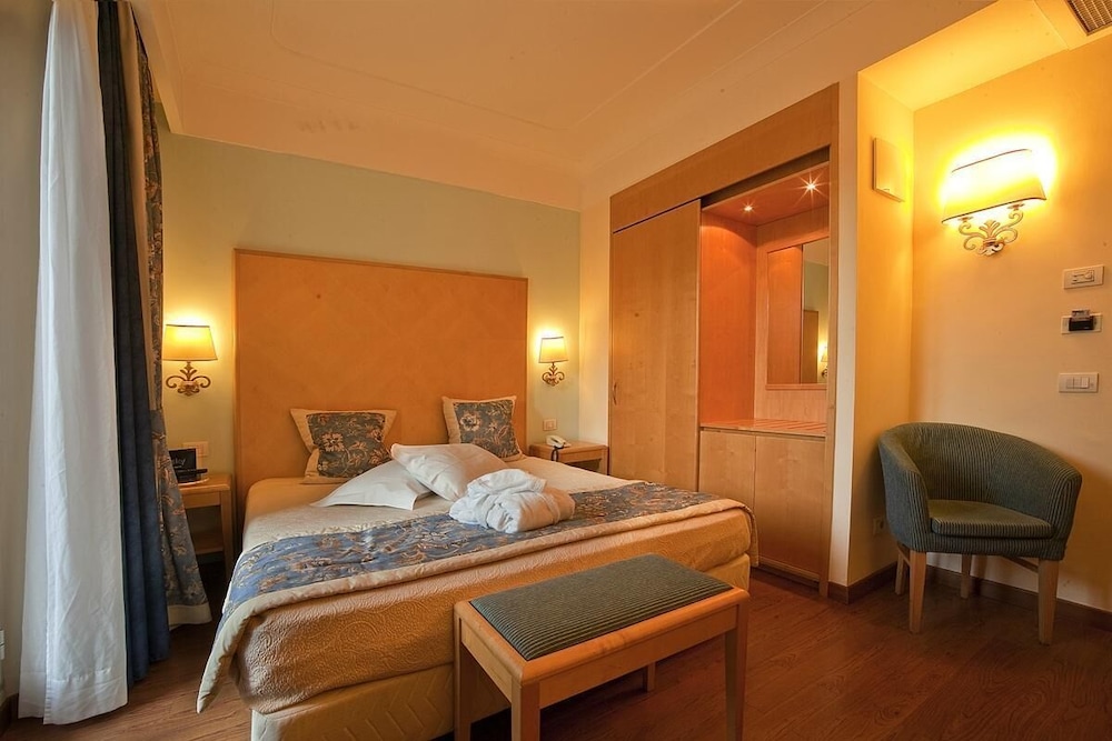 Hotel Lunariccione 7/36