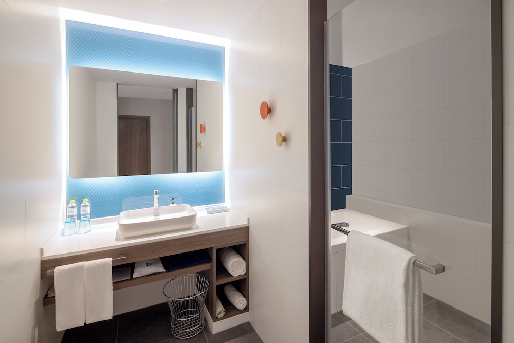 Holiday Inn Express Qingdao Jinshui 49/49