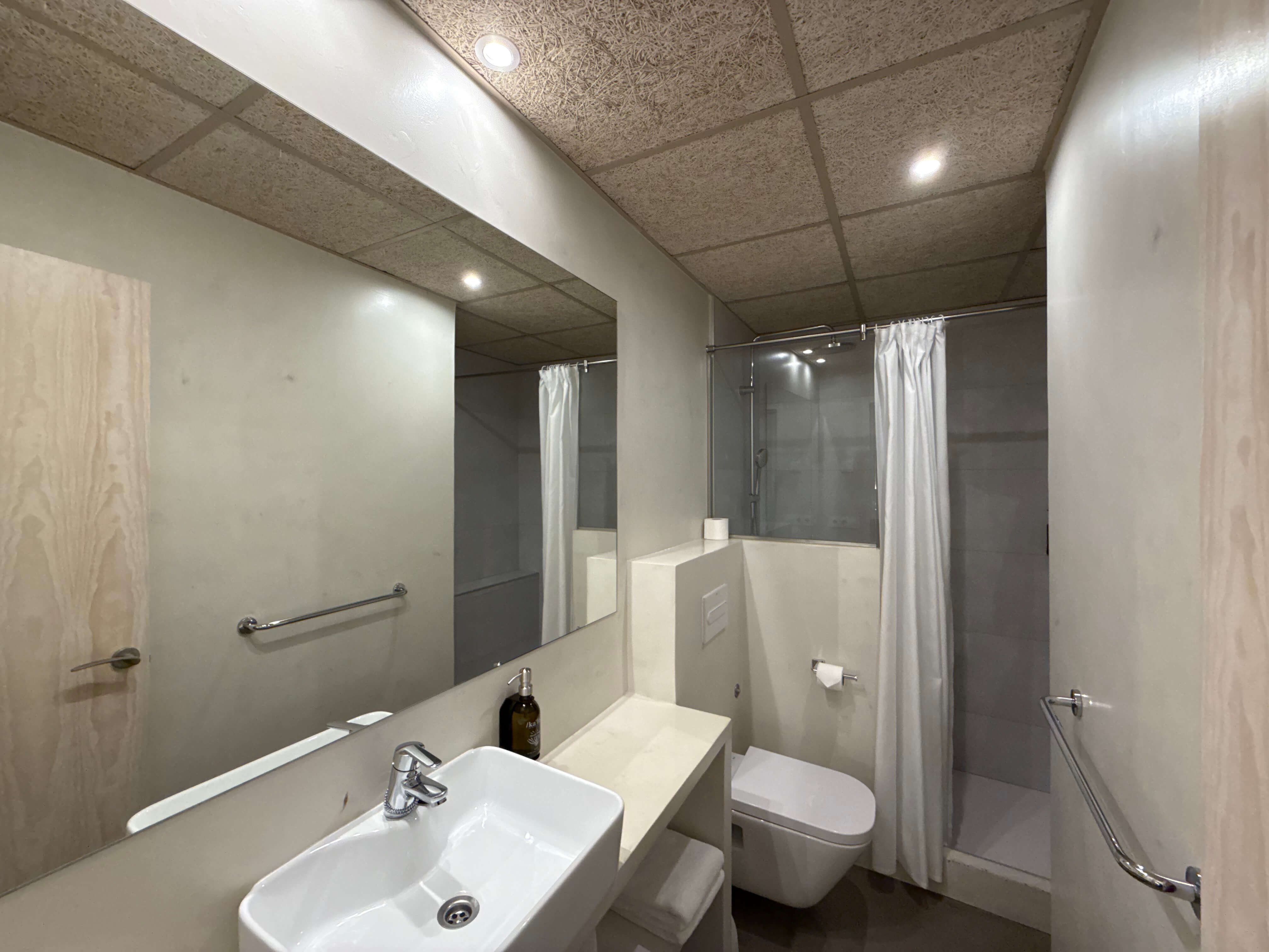 Hostal Rom 37/39