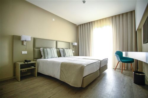 Room, Double Bed, Pool View