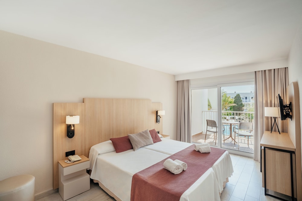 Hotel Cala D'Or Gardens 23/70
