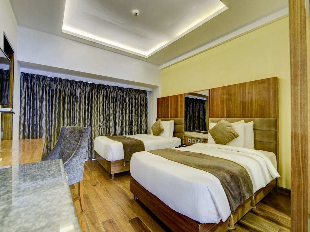 Renest Dunsvirk Court, Mussoorie 18/55