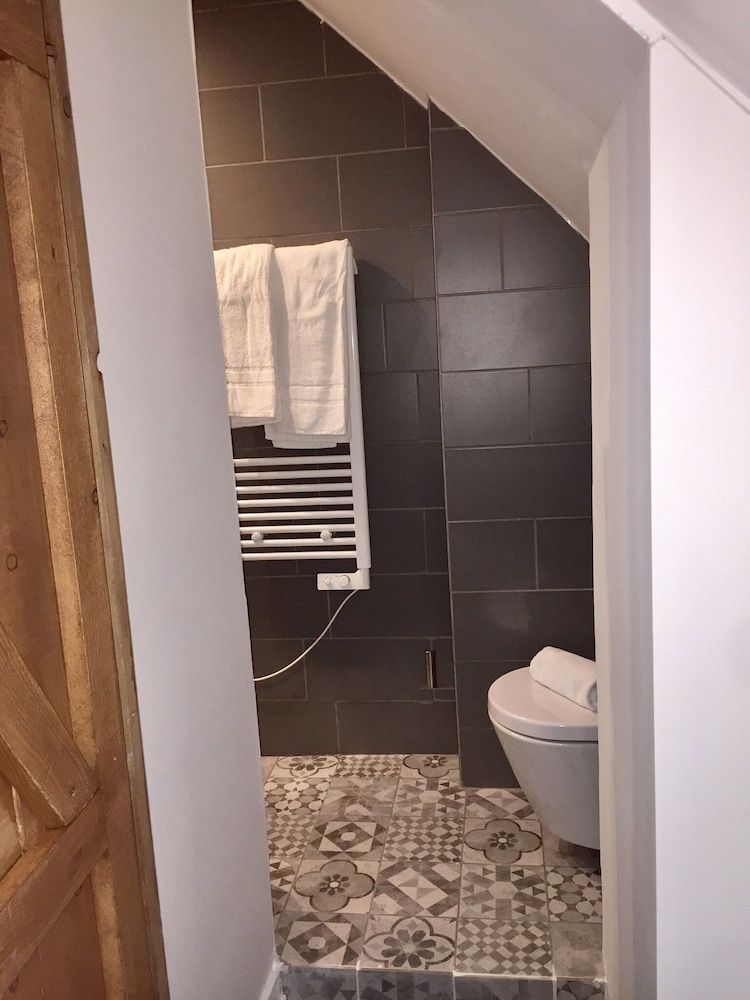 Basic, Single, Queen Bed, Boutique Hotel B&B Fleurie 4/4