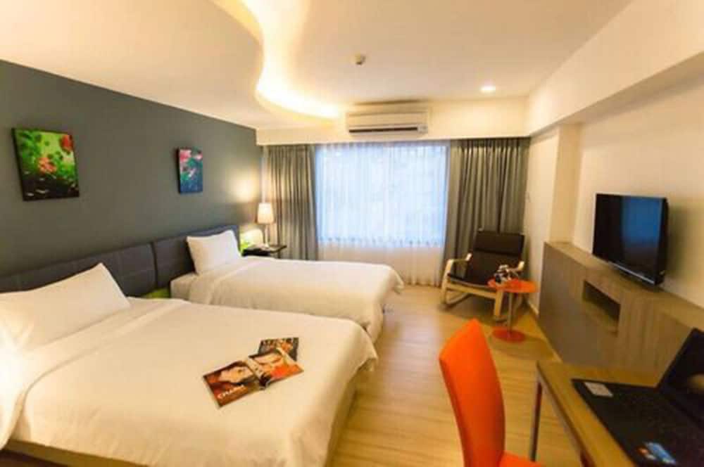 Grand Tower Inn Sathorn 16/49