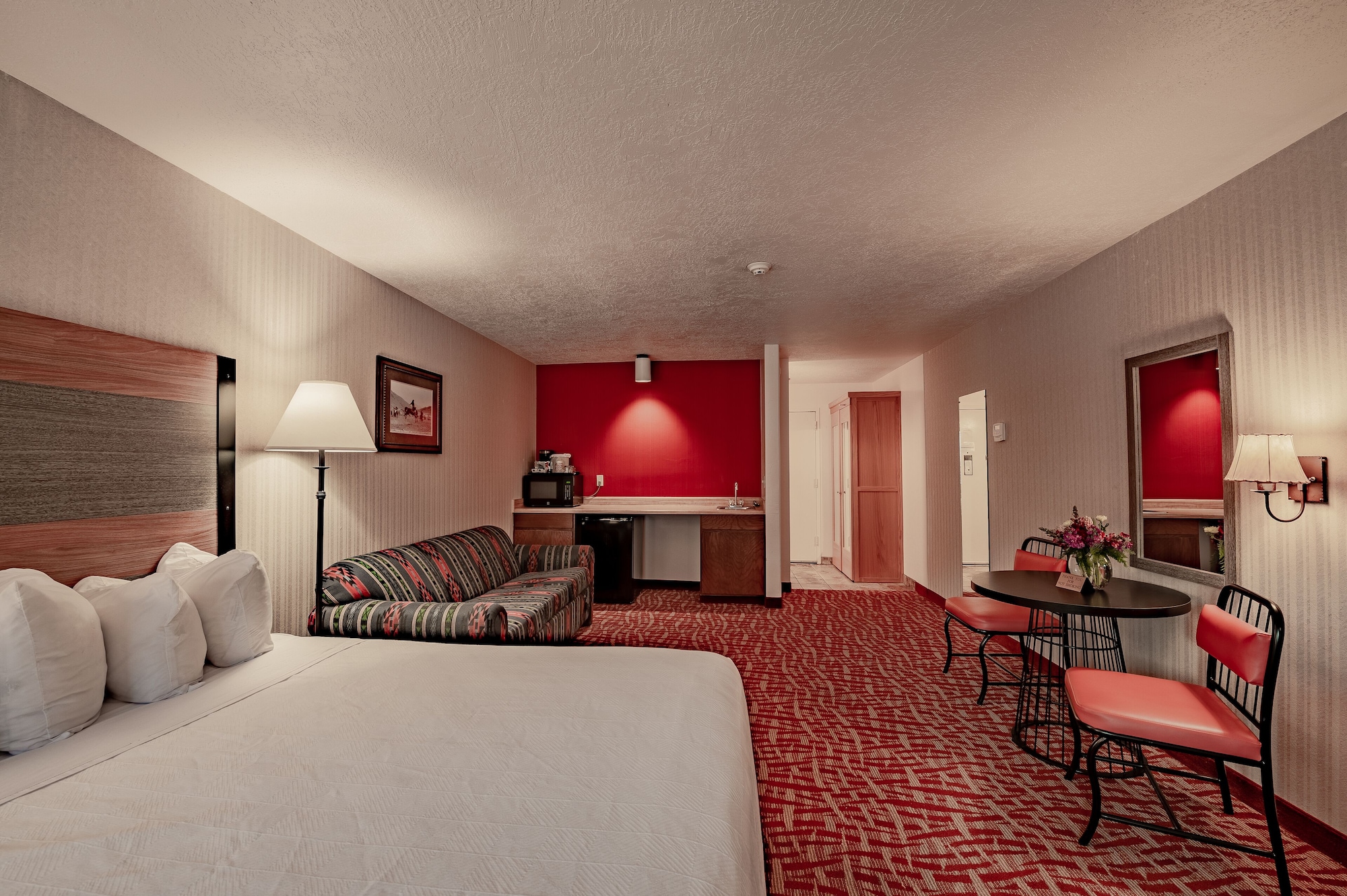 جناح استوديو بسريرين كوين مع أريكة، 49 Er Inn And Suites 3/4