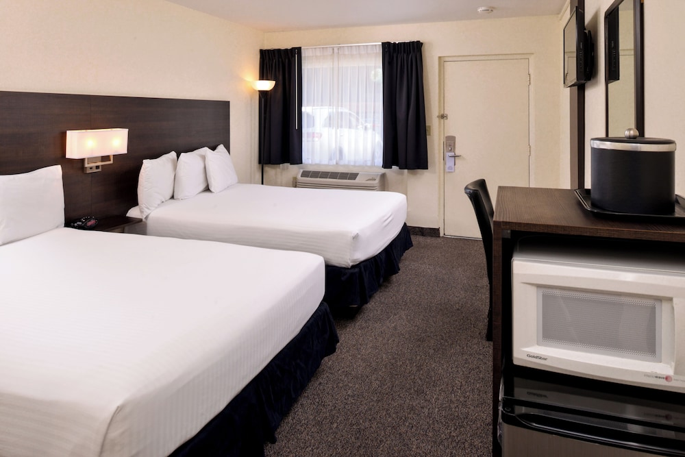 غرفة قياسية بسريرين كوين، Steam Plant Hotel 3/5