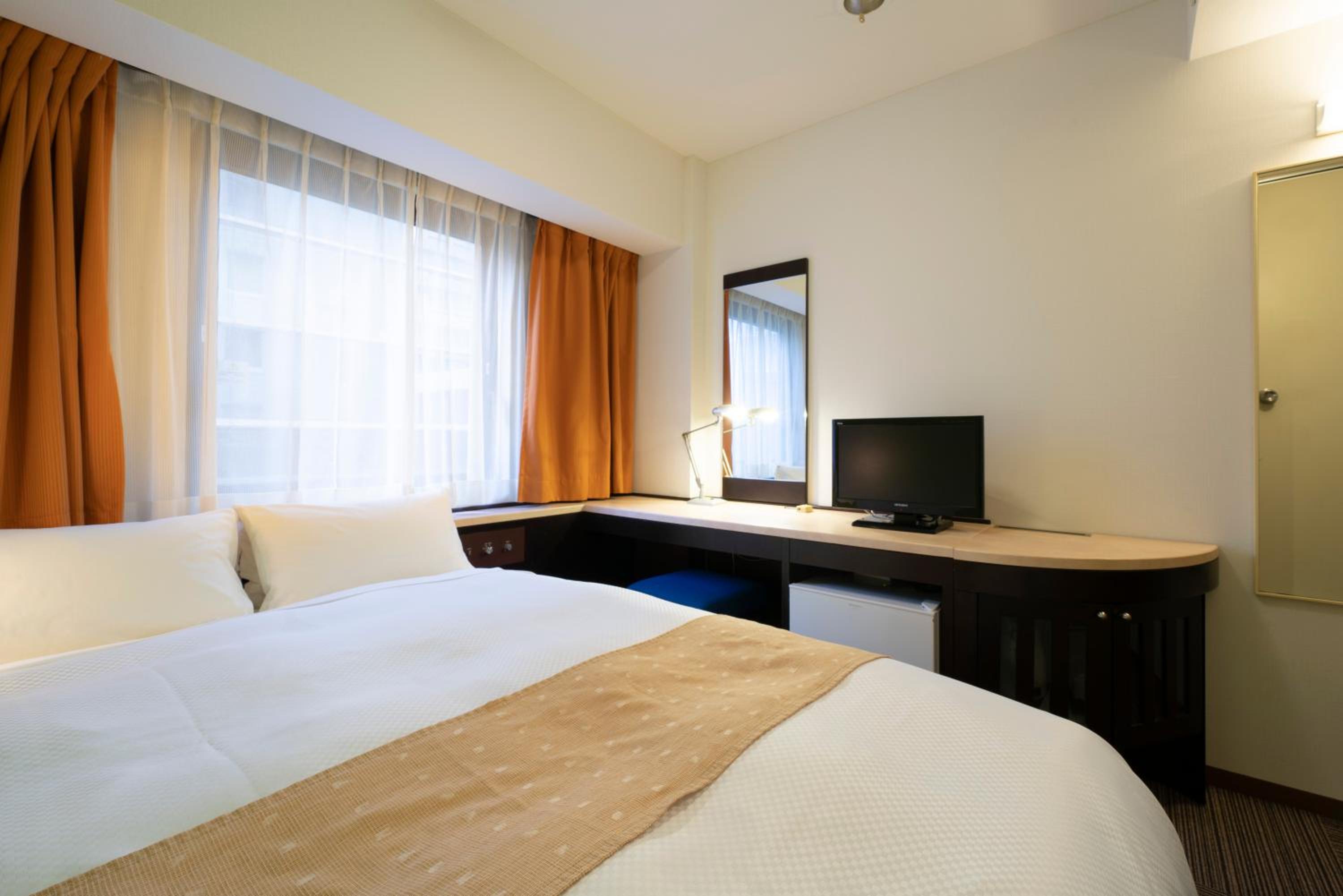 Economy, Double Bed, Smoking