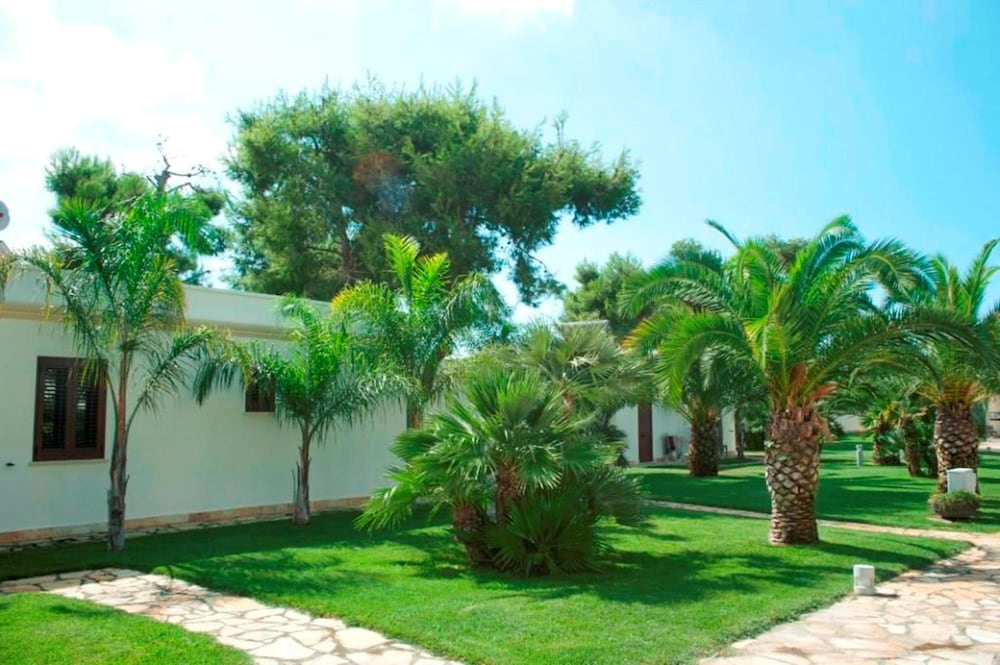 Villa Hermosa Resort 49/60