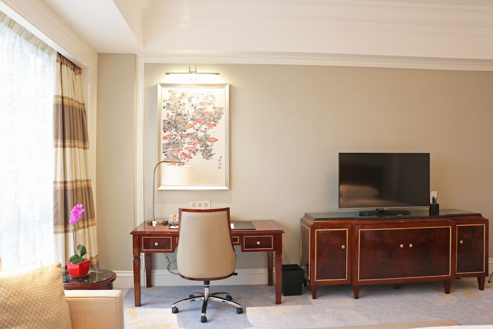 Fuzhou Jeurong Hotel 60/72