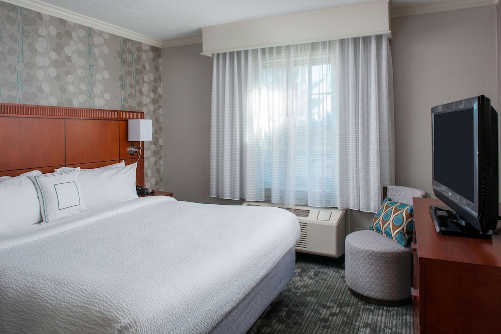 Sonesta Select Boston Lowell Chelmsford 10/31