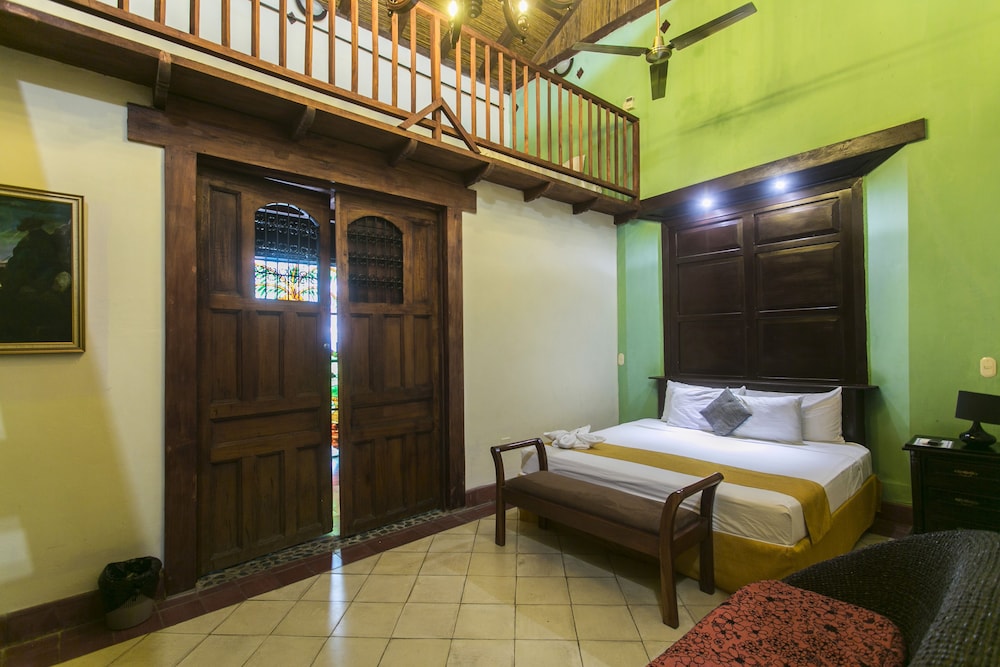 Casa del Consulado 31/56