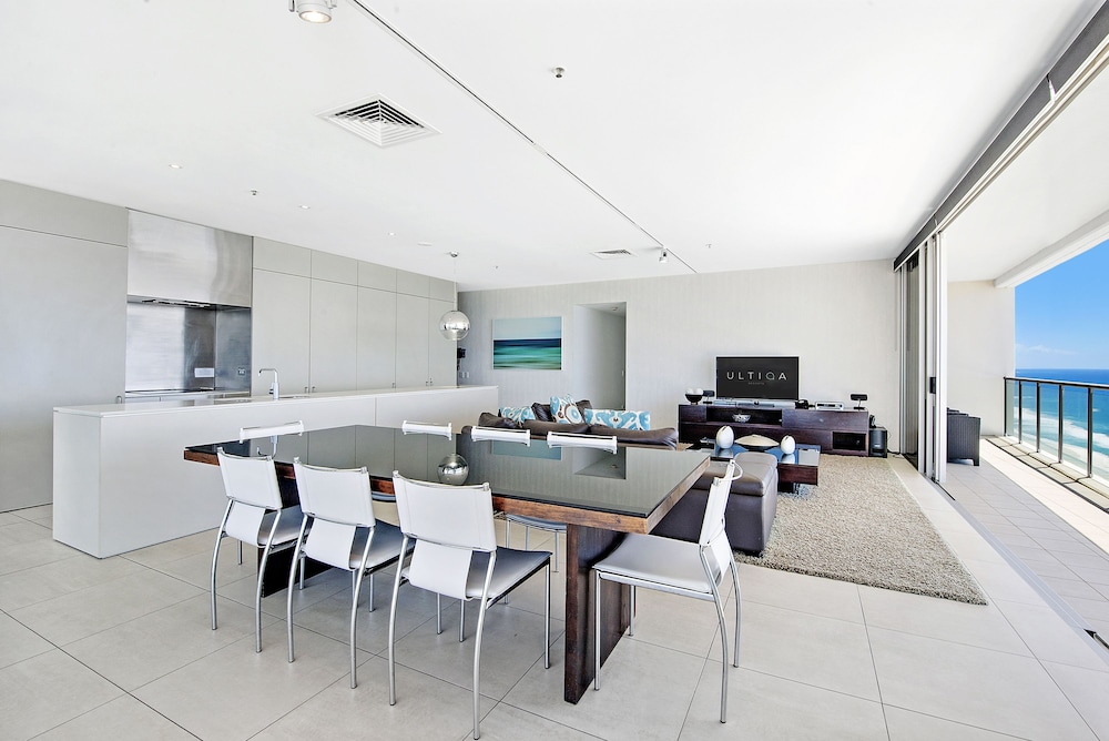ULTIQA Air on Broadbeach 61/71