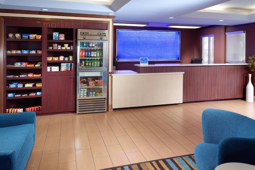 Lobby at Fairfield Inn & Suites Clarksville, CLARKSVILLE - TN