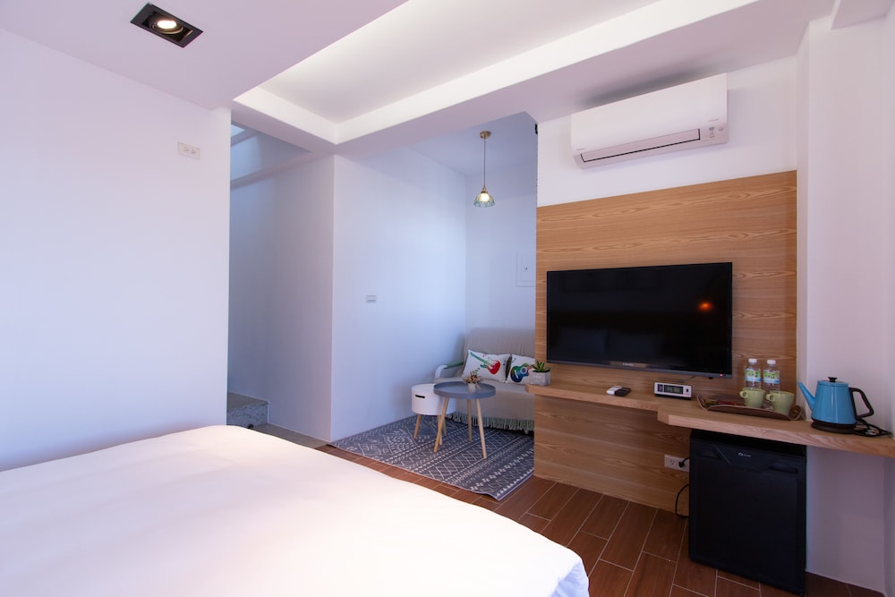 We Love Inn 15/50