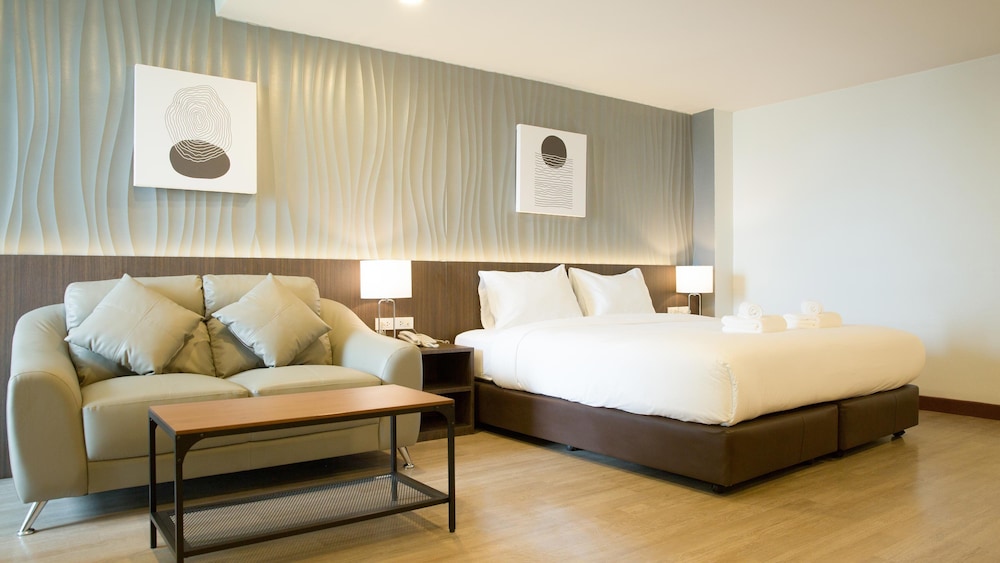 B2 Rat Uthit Hat Yai Boutique & Budget Hotel 9/25